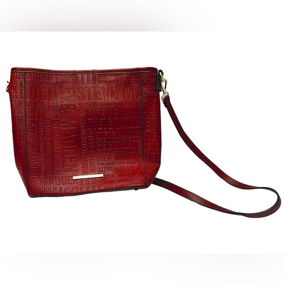 Steve Madden Burgundy Red Logo Crossbody LIKE NEW - Picture 4 of 6